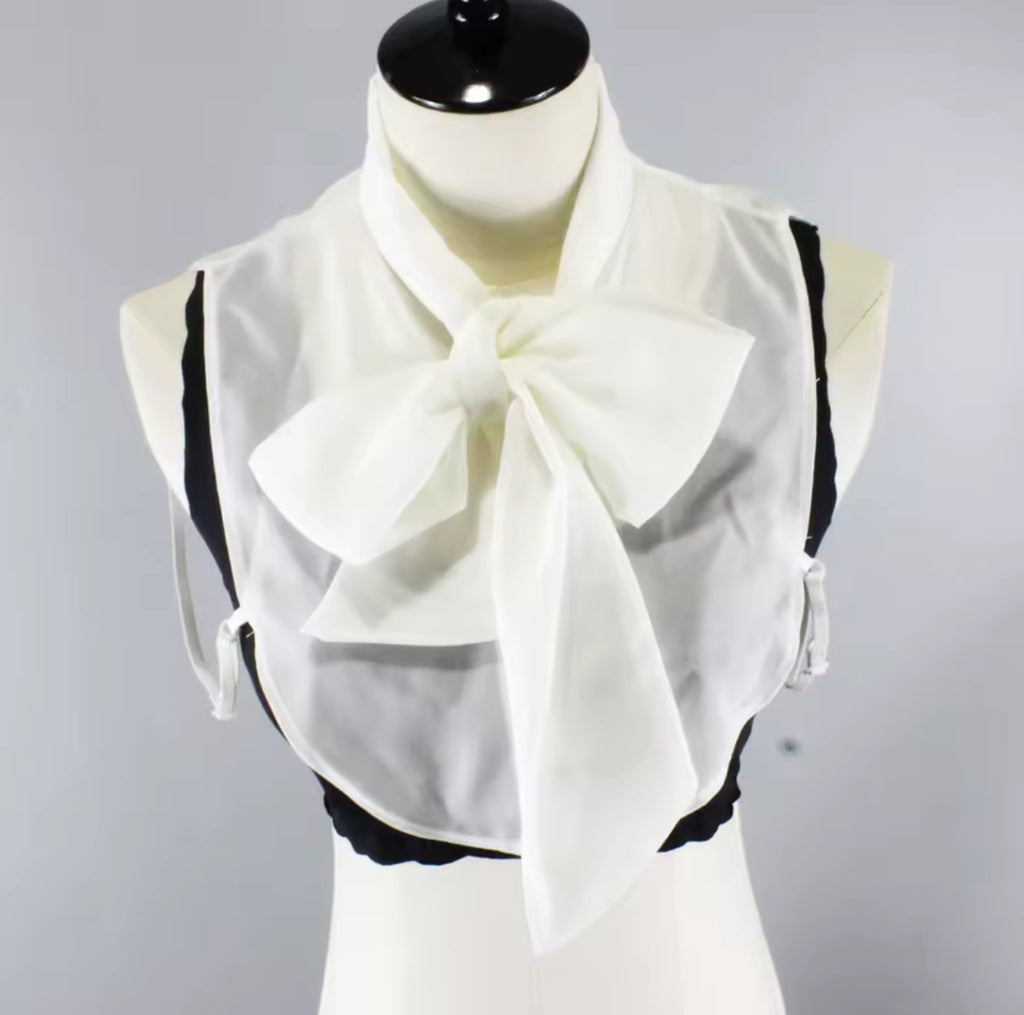 Bowie Dickie Faux Collar White Shear