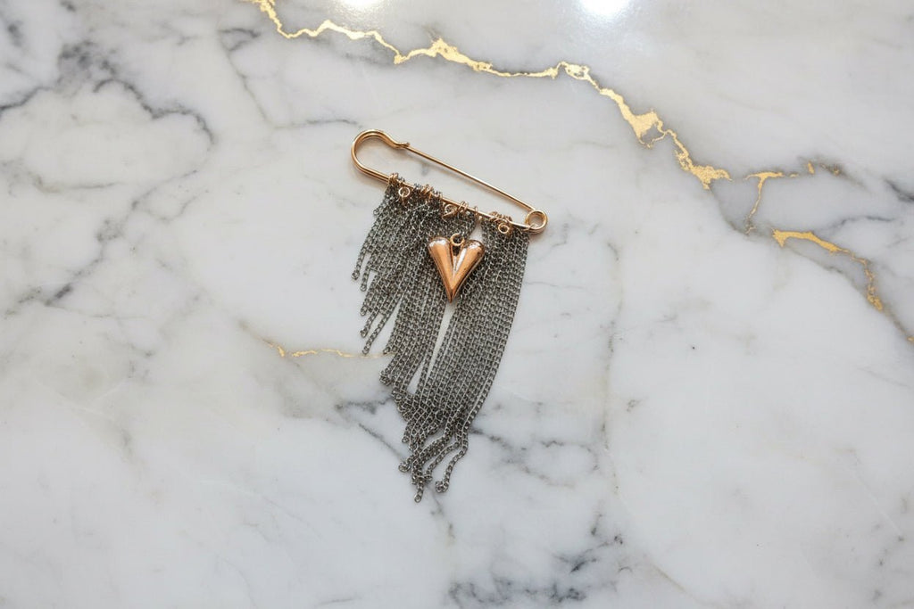 Silver/Gold Heart Chain Pin