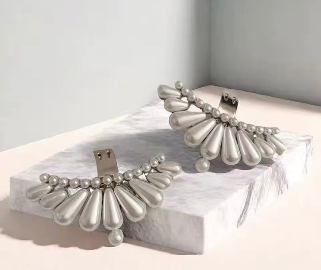 Pearl Gold Shoe Clips