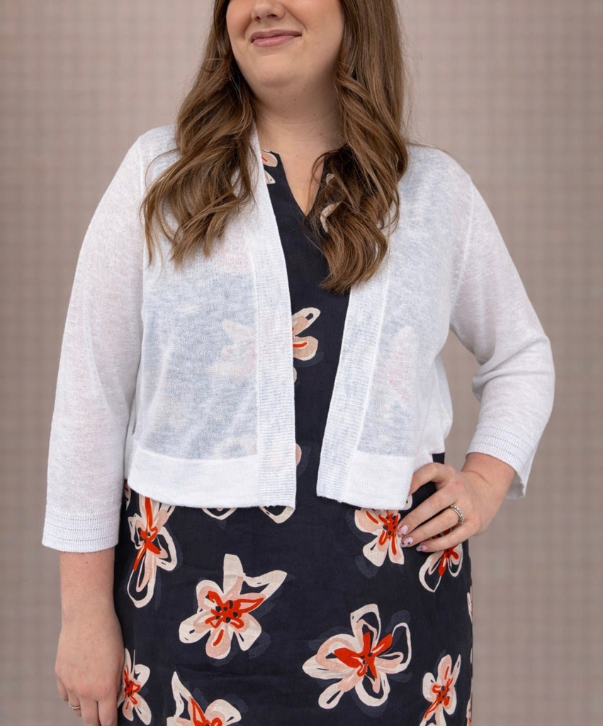 FO8190 White Headliner Shrug