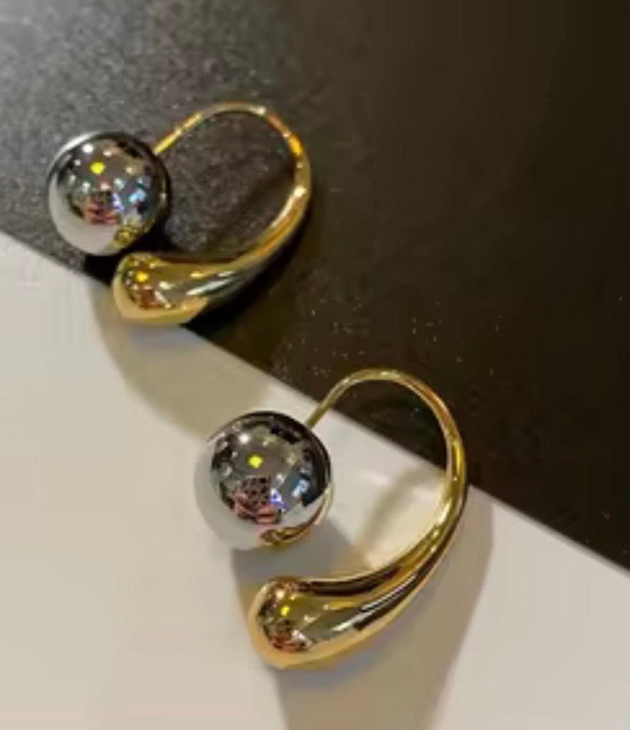 Gold Water Drop Earrings