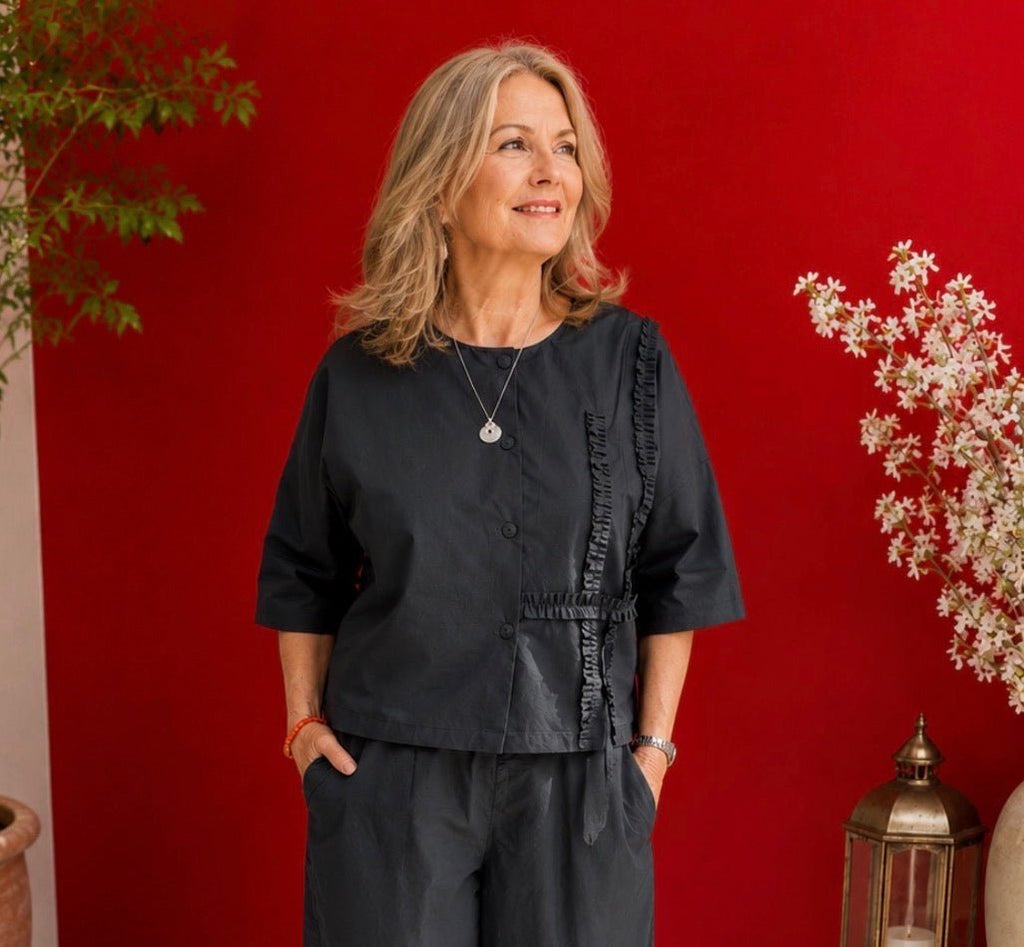 L213PO Eucalyptus Button Blouse