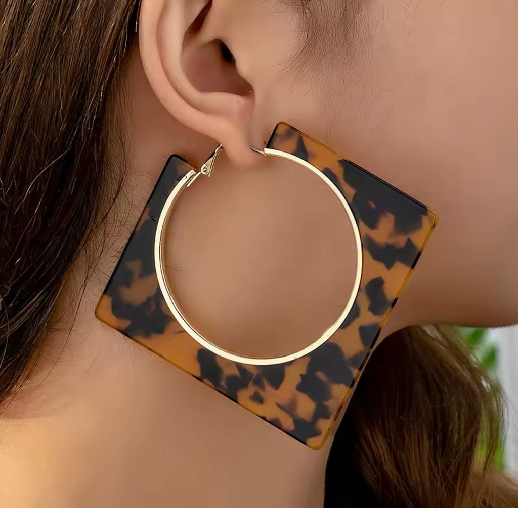 Tortoise Square Earring