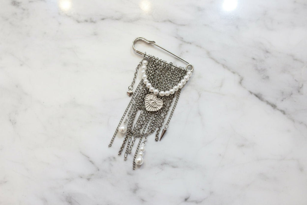 Silver Pearl Multi Chain Pin