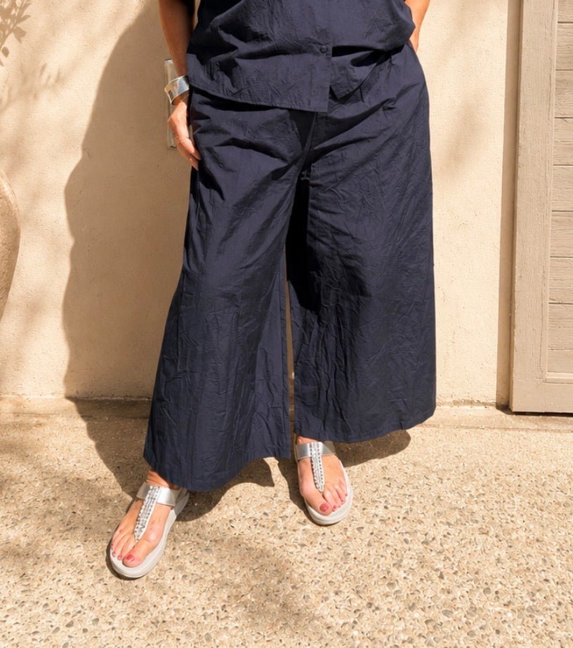 B122TF Wide Leg Trouser