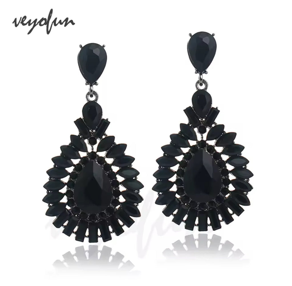 Vintage Black Drop Earrings