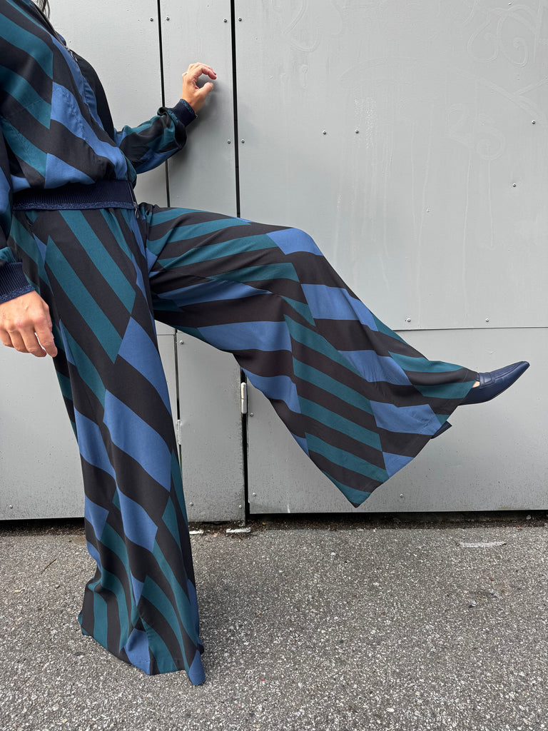 50212 Delia Blue Trouser