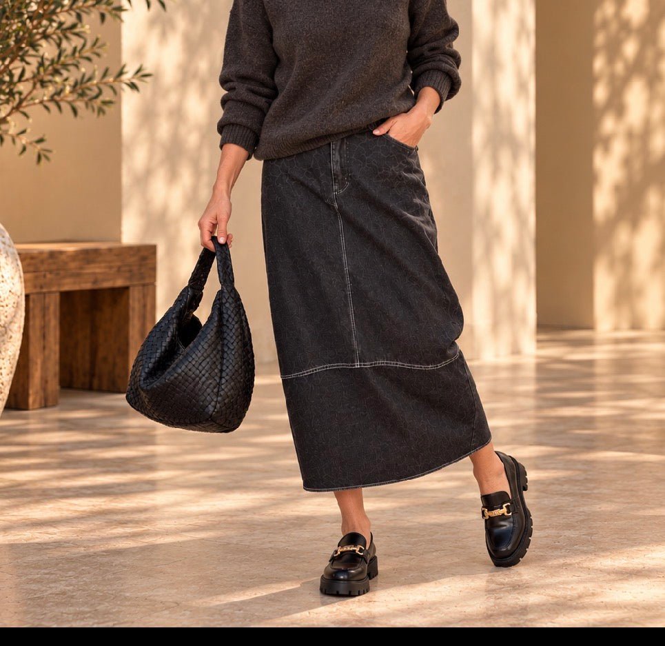 777012 Black Denim Skirt