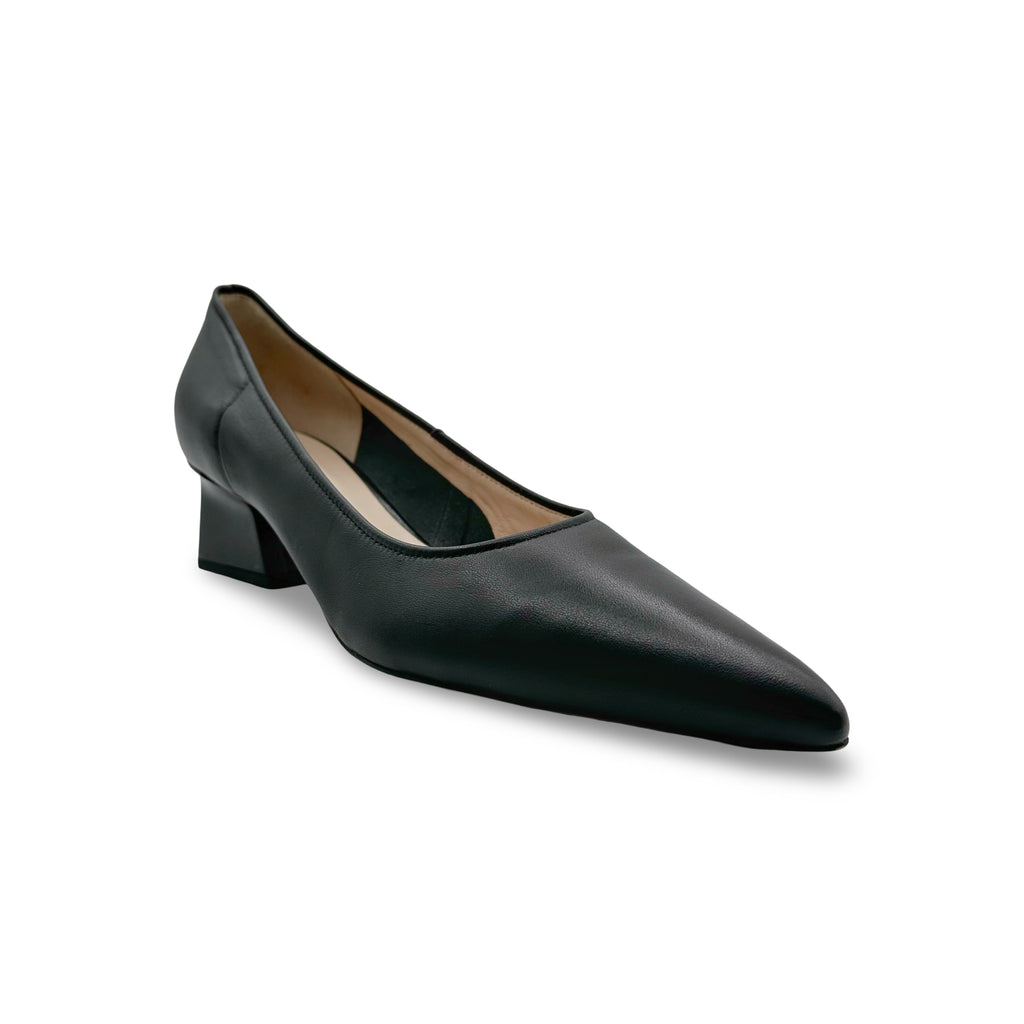 5-104500 Black Pump