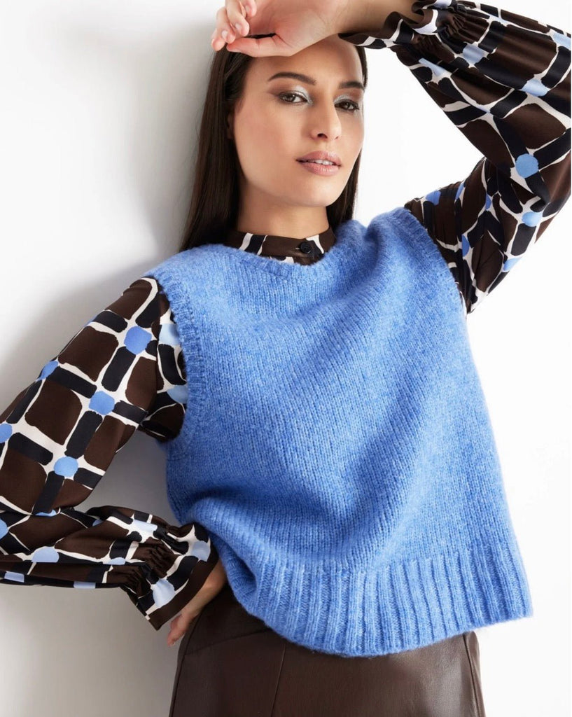 D14272 Light Blue Knit Vest