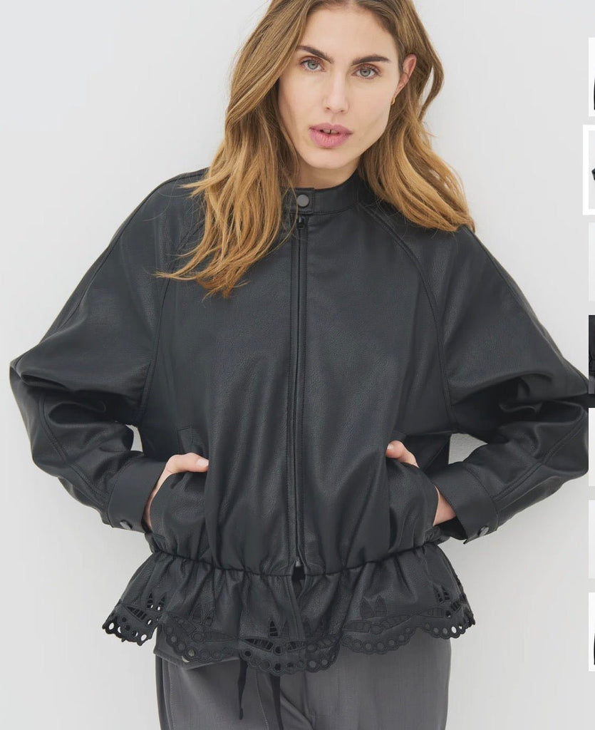 8923 Emberly Black Jacket