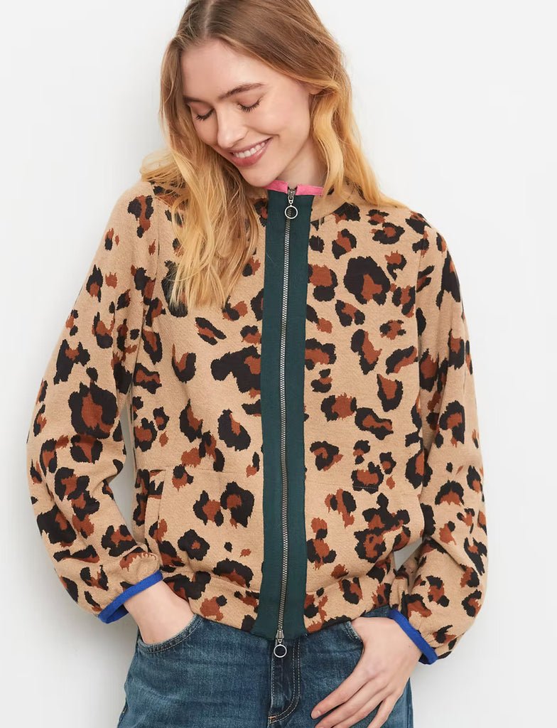 Leopard print jacket with front zip