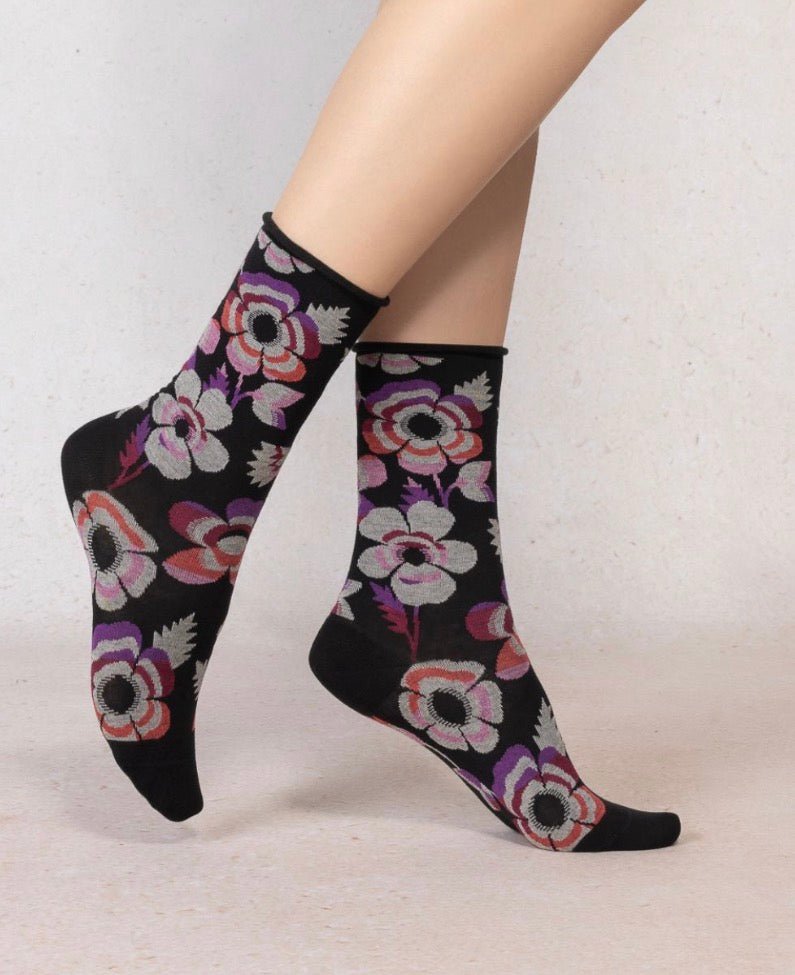 6627 Black Cotton Flowers Socks