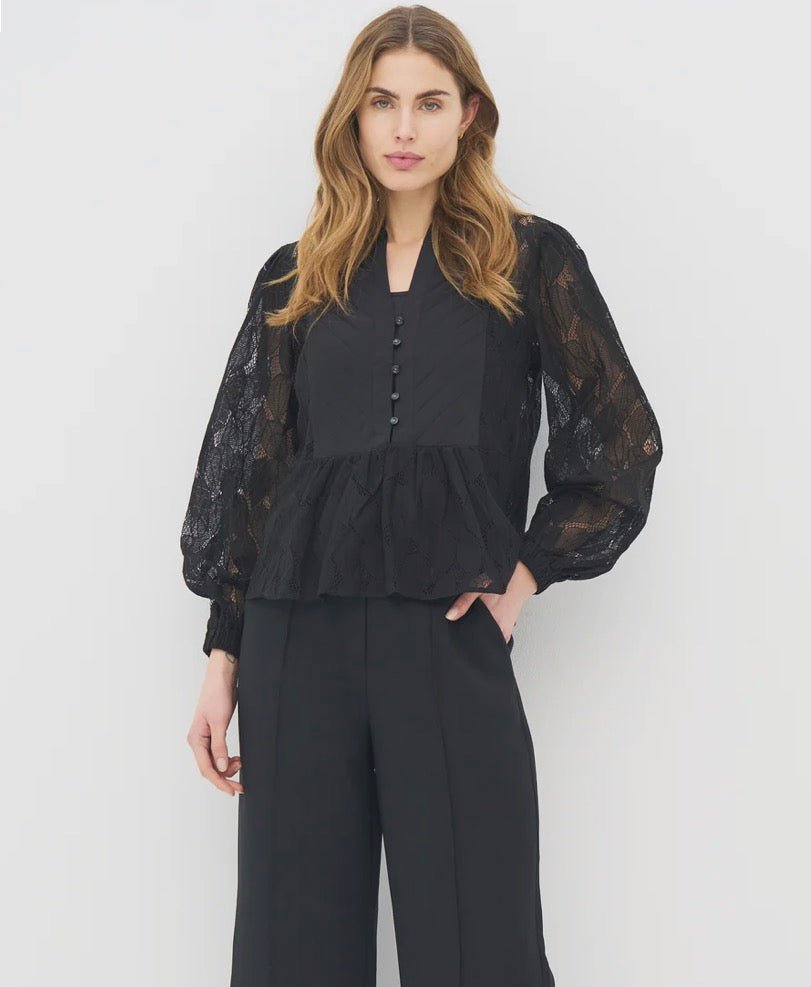 8919 Elma Black Shirt