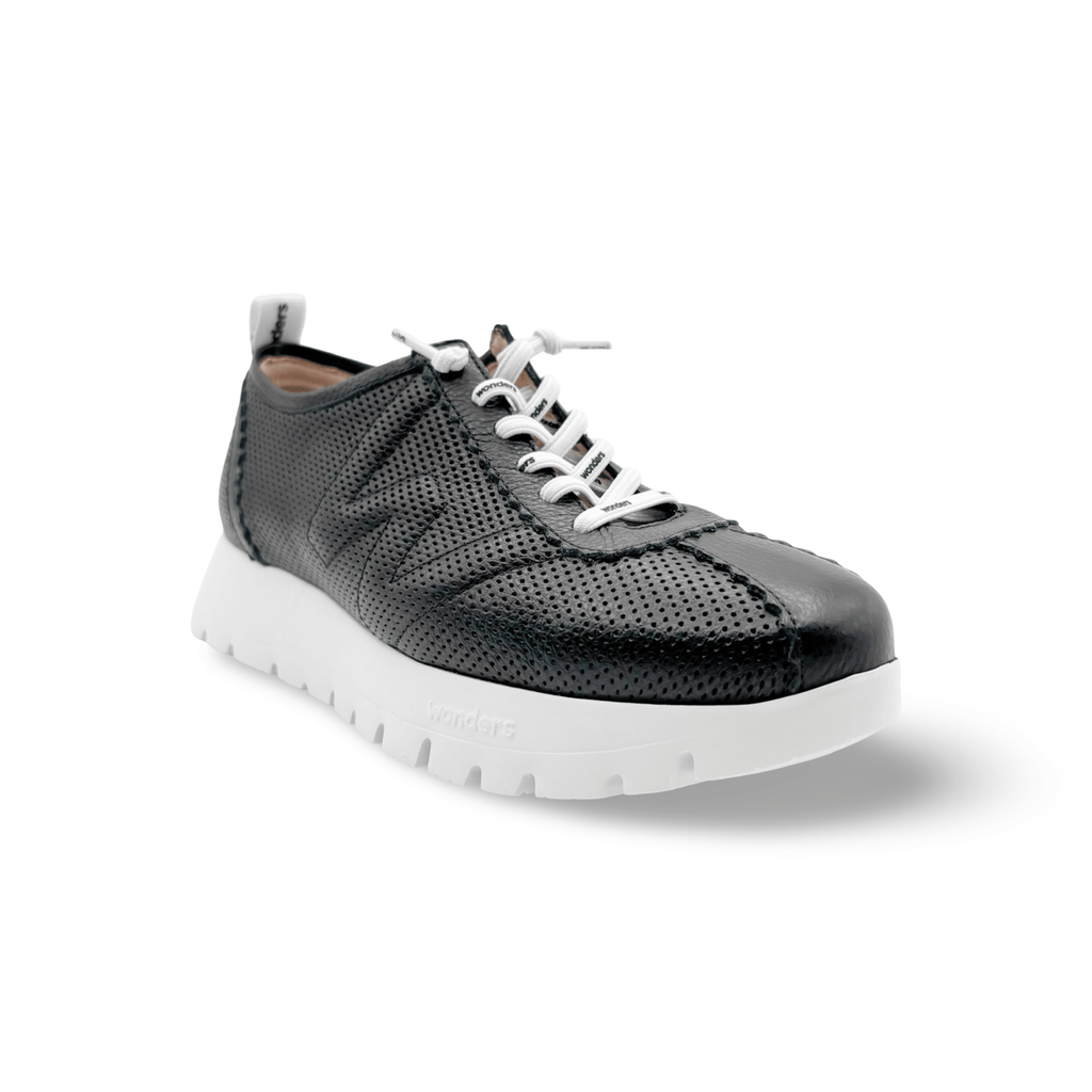 A2424-P Black Leather Sneaker