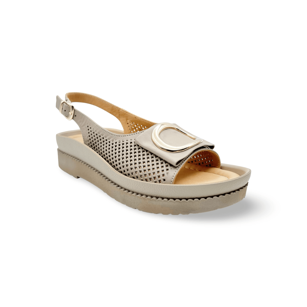 Beige sandal with a gold buckle 