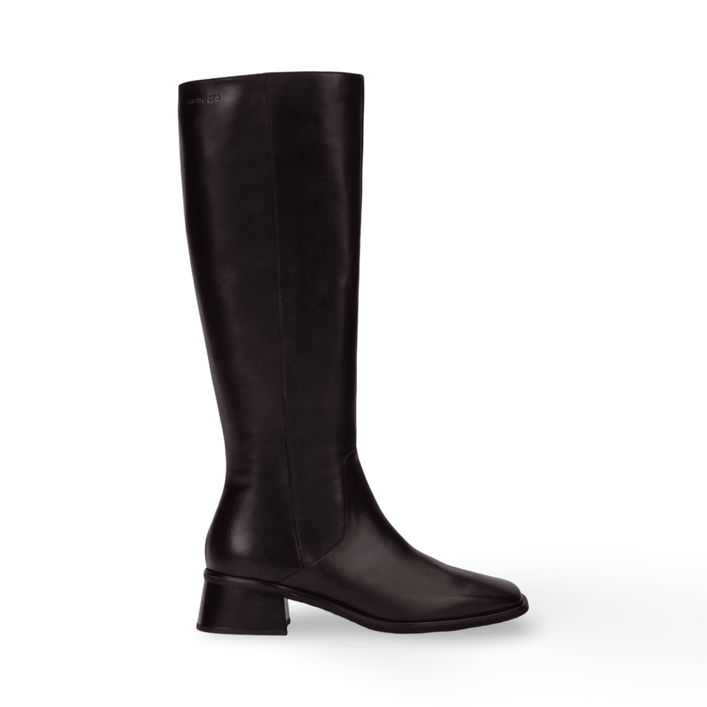 D1602 Black Leather Tall Boot