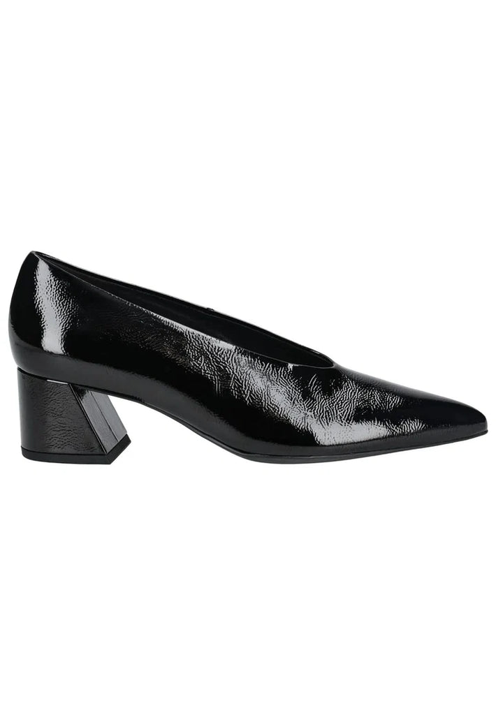 0104535 Black Patent Pump
