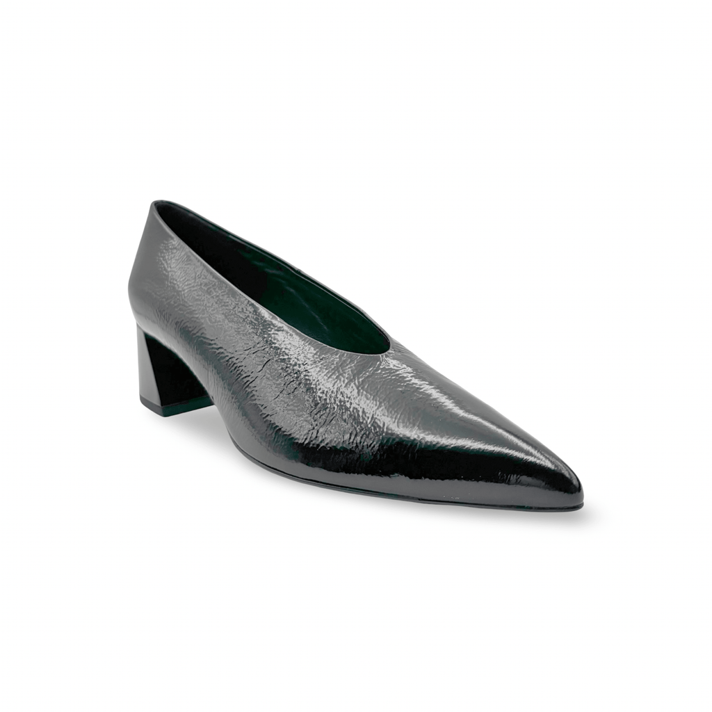 0104535 Black Patent Pump