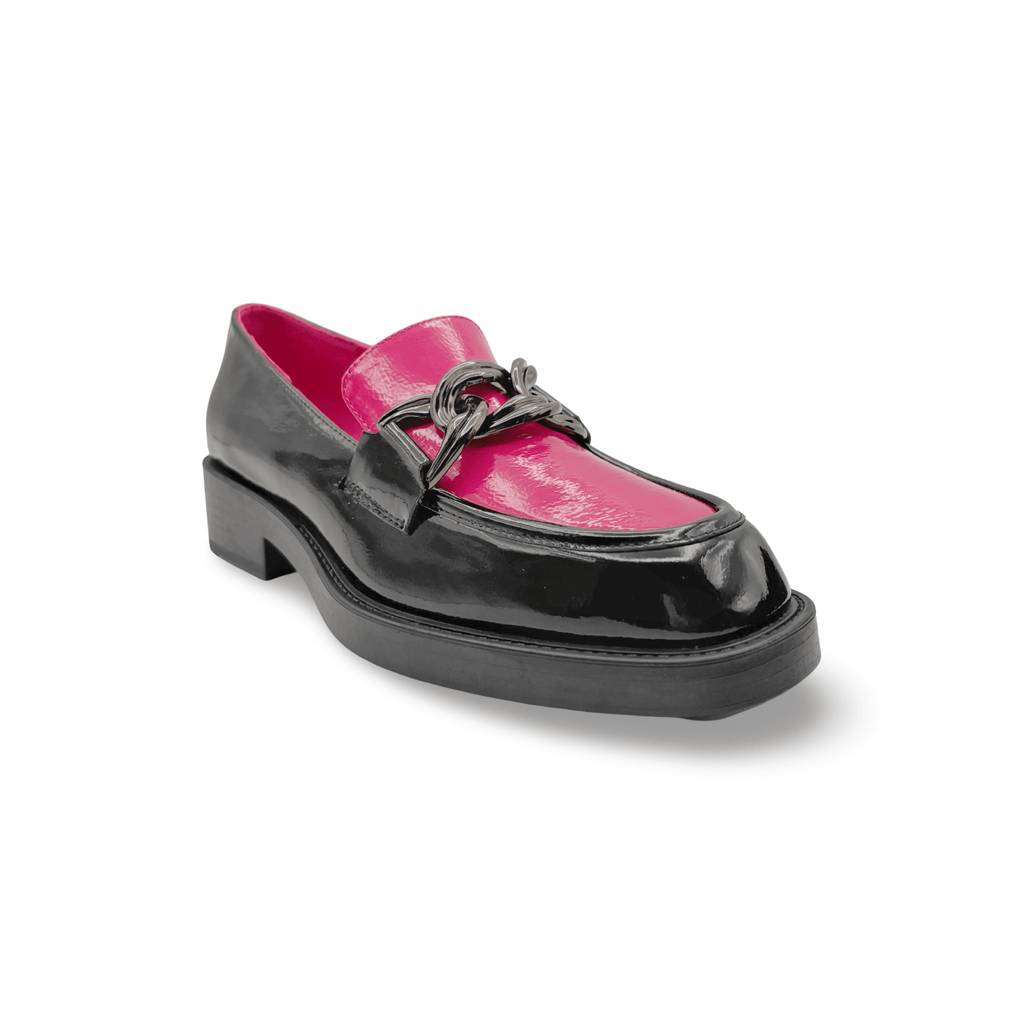 Plasma Black/Hot Pink Loafer