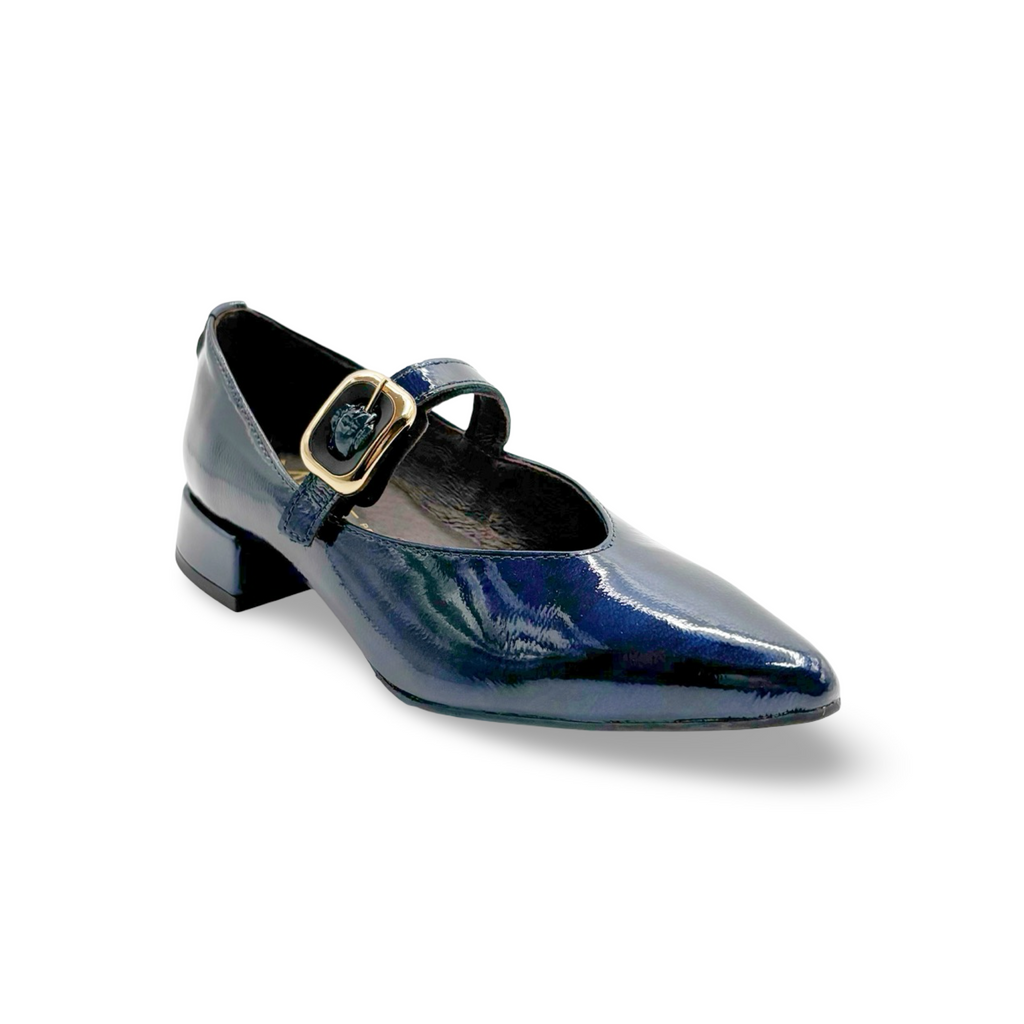 Blue patent leather Mary-Jane shoe with a gold buckle 