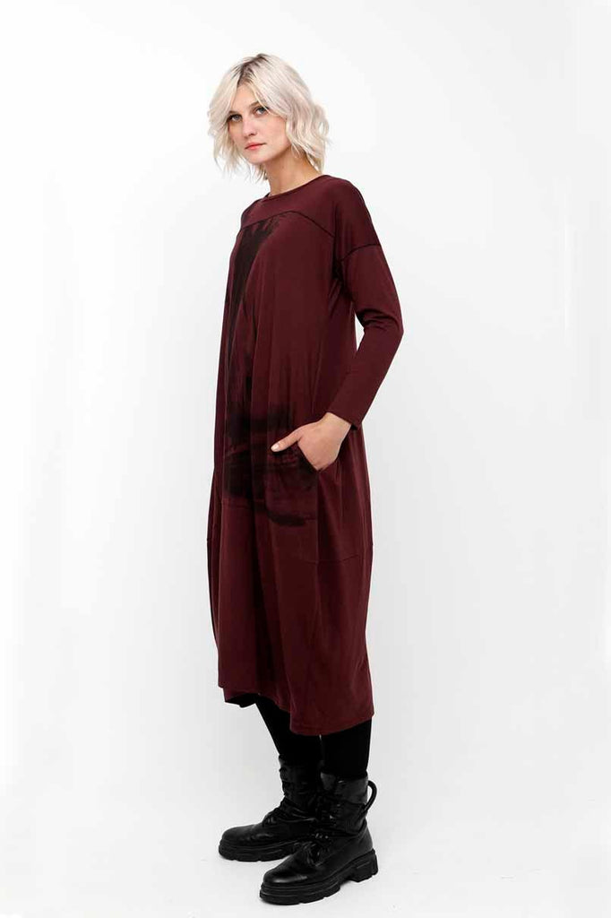 Long burgundy dress with pockets