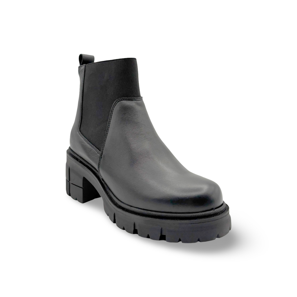 Black pull on Chelsea boot with platform chunky heel