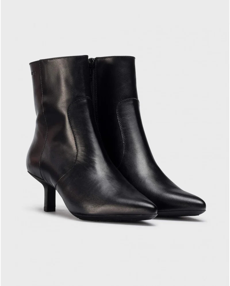 G7111 Black Ankle Boot
