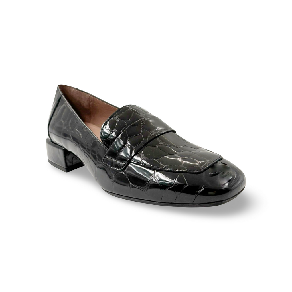 C5020 Black Patent Croc Loafer