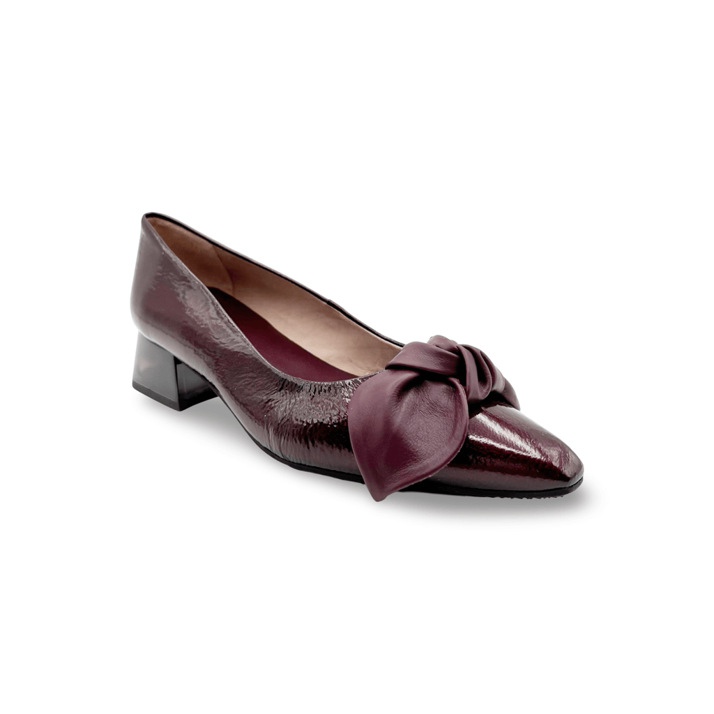 HI254198 Sahara Maroon Bow Heel