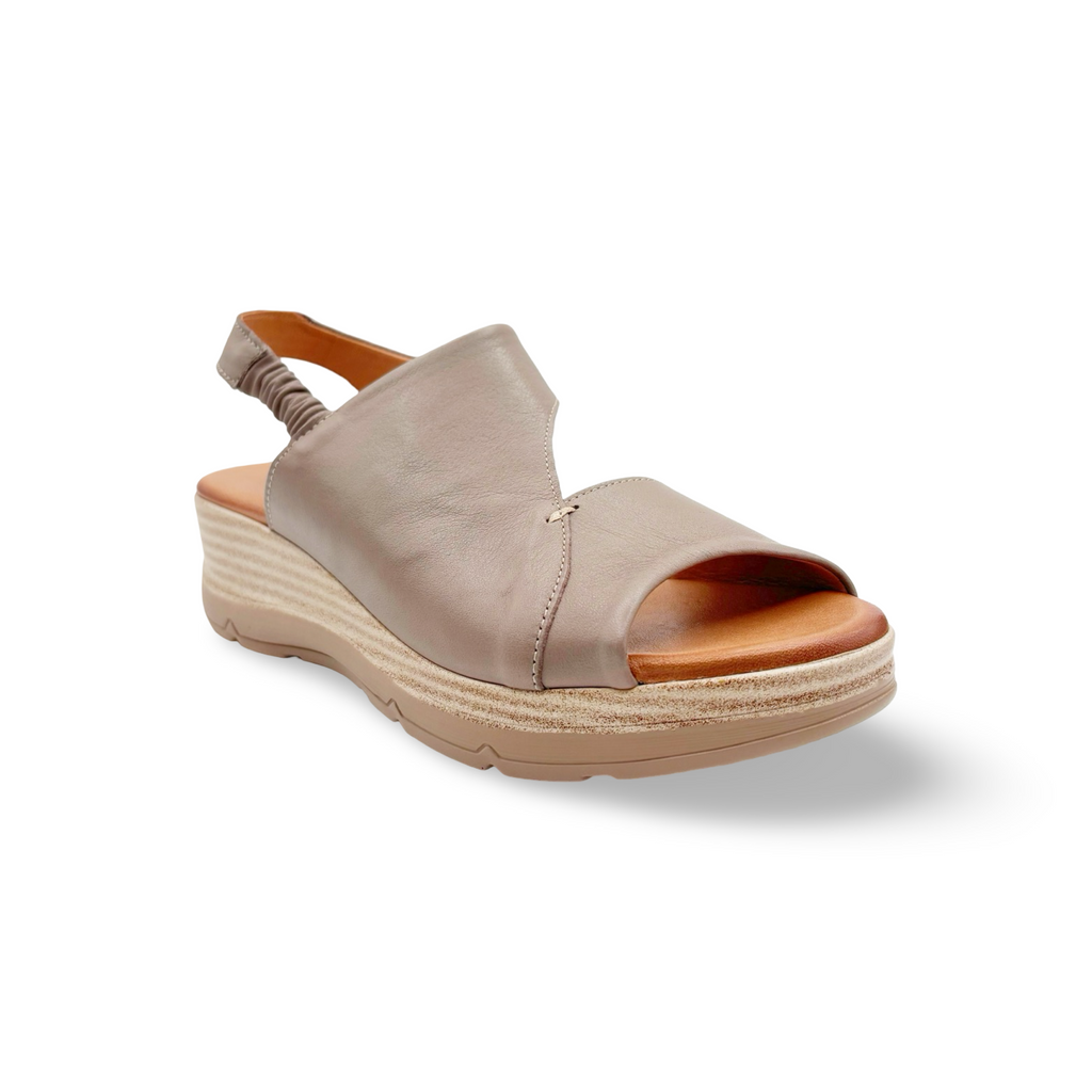 Dark stone leather sandal with a platform sole 