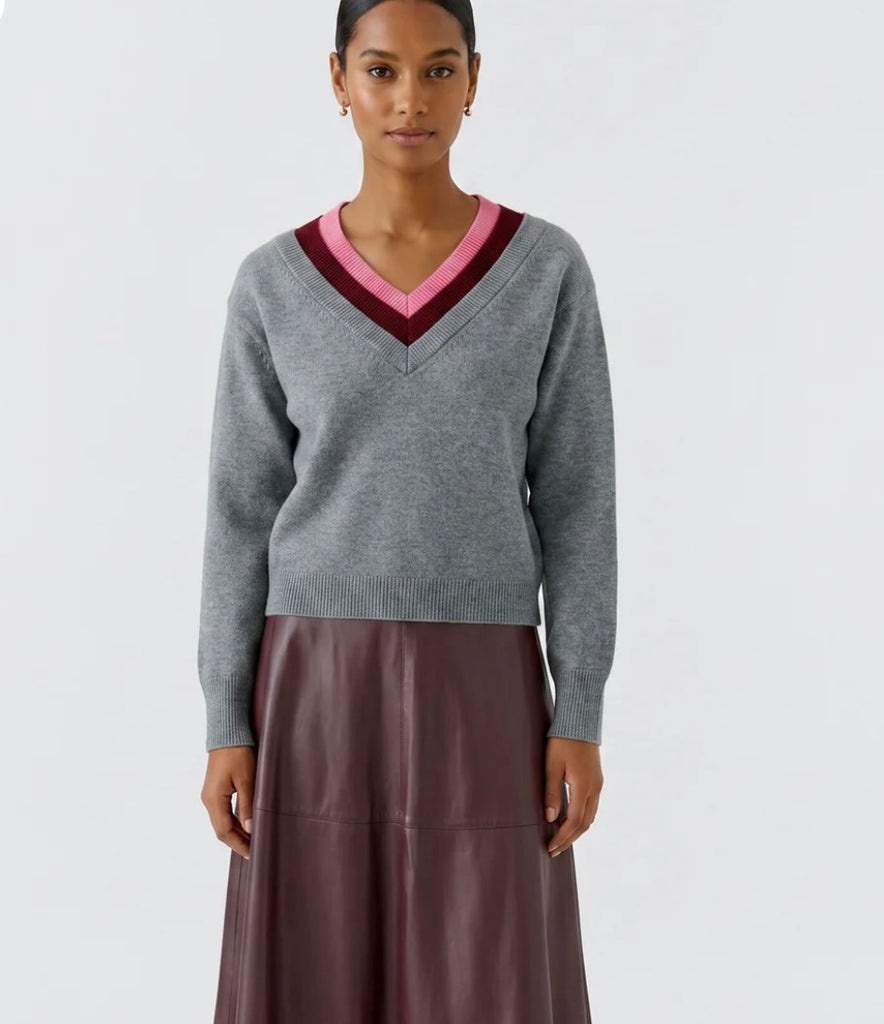 99822 Grey V Neck Sweater