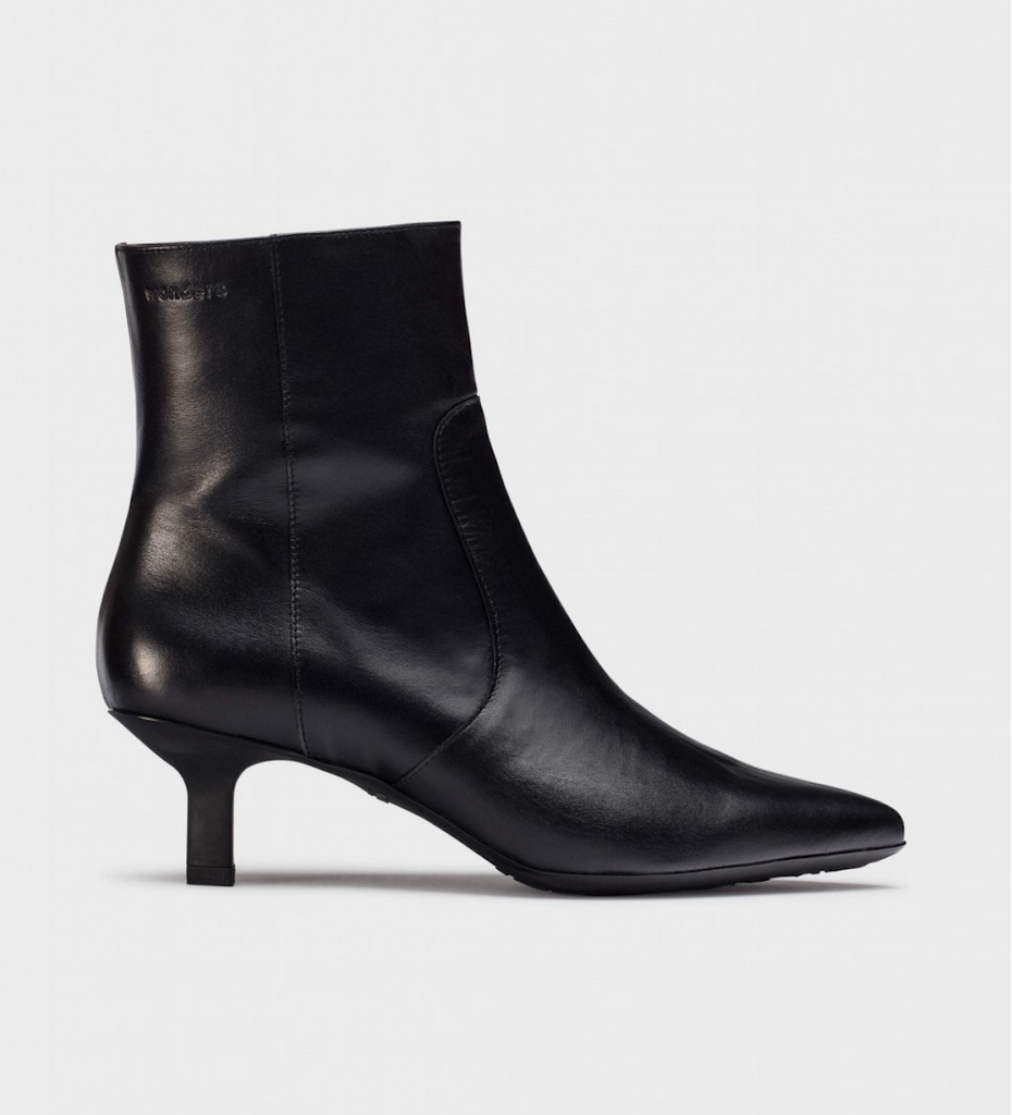 G7111 Black Leather "flexfit"  Boot