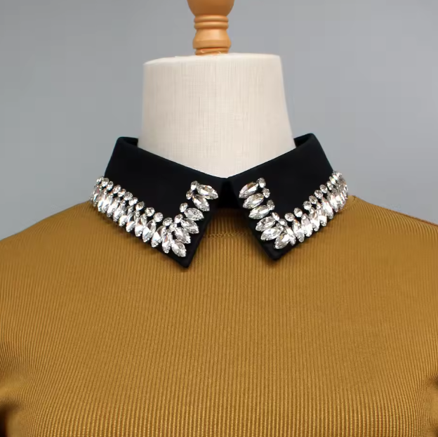 Retro Black Rhinestone Collar