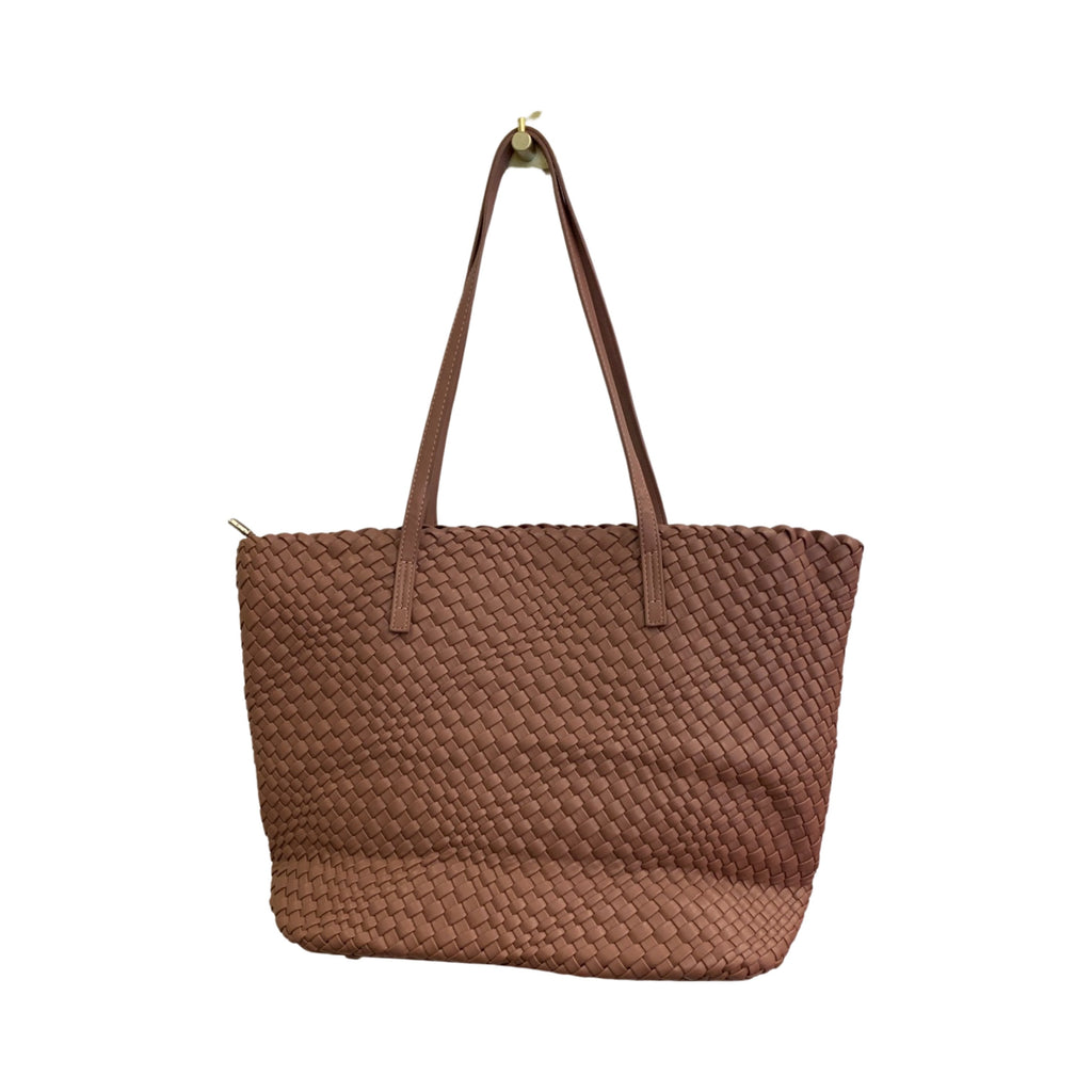 PBG28A-03 Hand Knitted Tote Bag