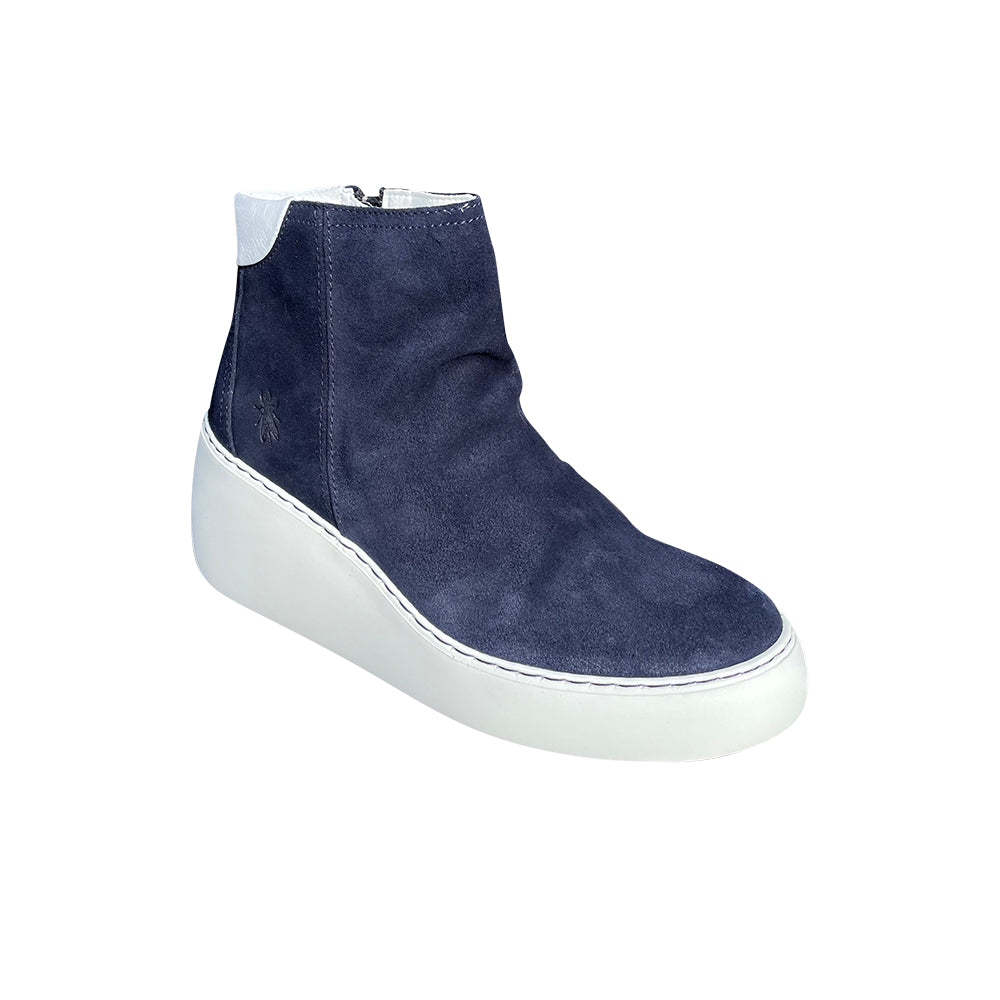 DABE461 Fly Navy Suede